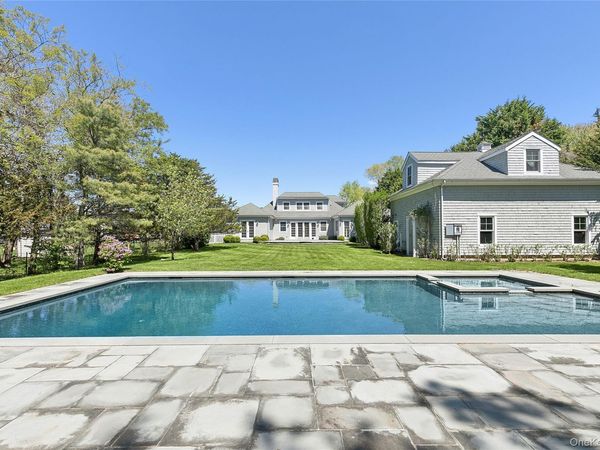 41 Edgewood Avenue , Bridgehampton, NY 11932