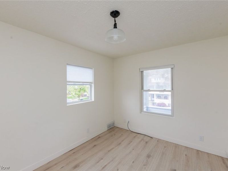 2301 Hood Avenue, Cleveland, OH 44109 Photo 23