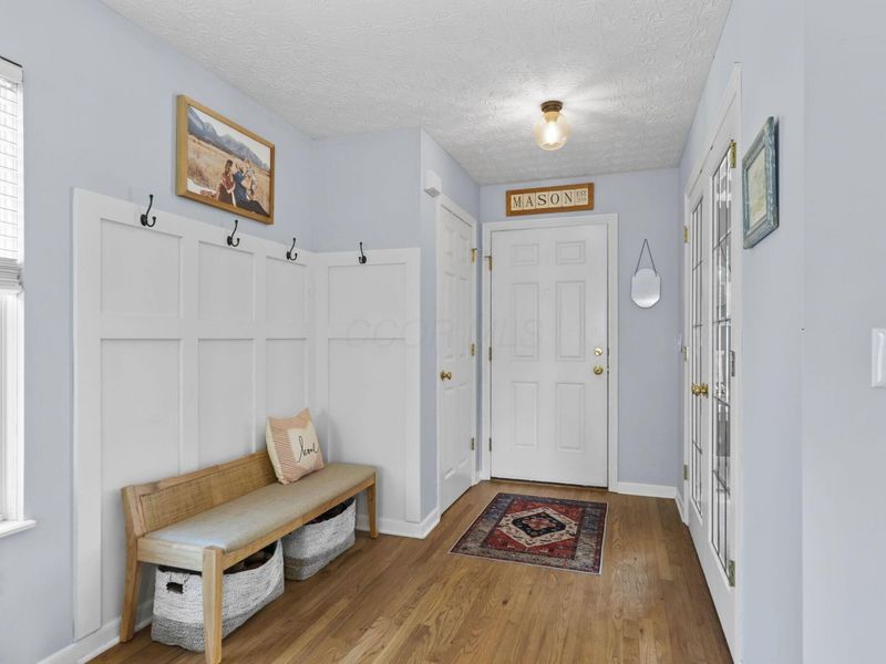 7541 Totten Springs Drive, Westerville, OH 43082 Photo 6