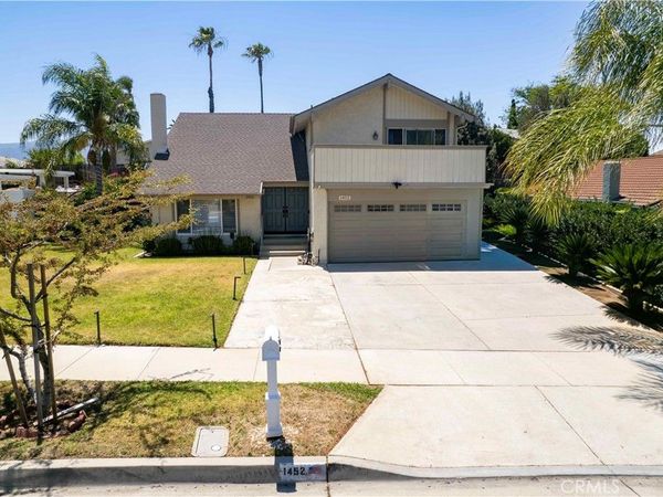 1452 GRANADA AVENUE, Corona, CA 92878