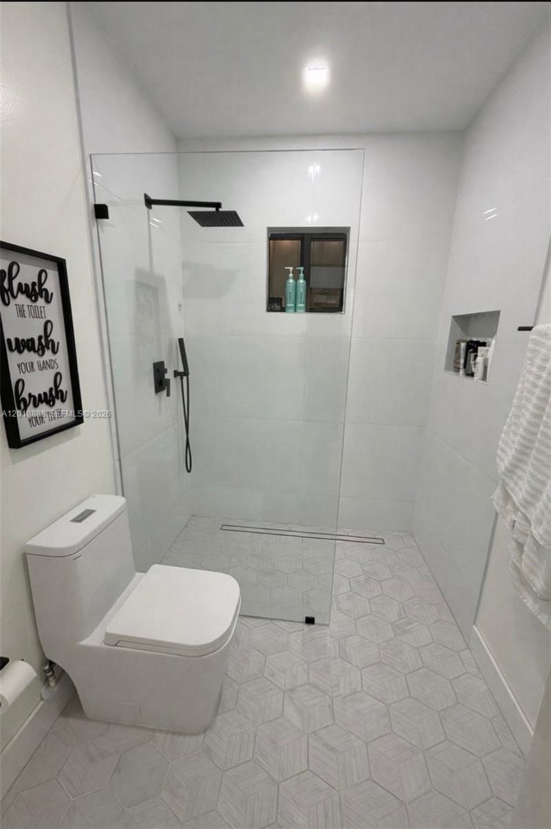 11115 W Okeechobee Rd , Unit 124, Hialeah Gardens, FL 33018 Photo