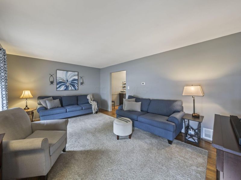 6951 Ardelle Drive, Reynoldsburg, OH 43068 Photo 14