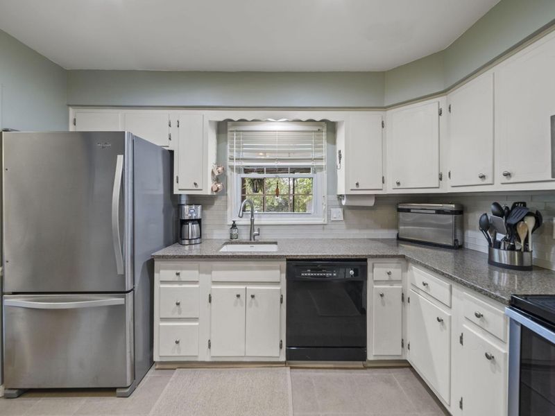 6951 Ardelle Drive, Reynoldsburg, OH 43068 Photo 9