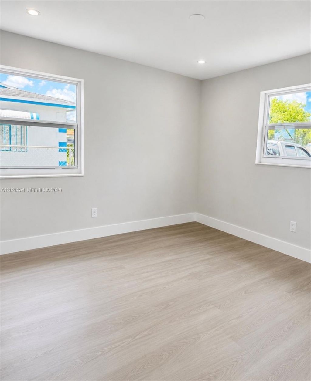 2614 NW 25th St, Fort Lauderdale, FL 33311 Photo