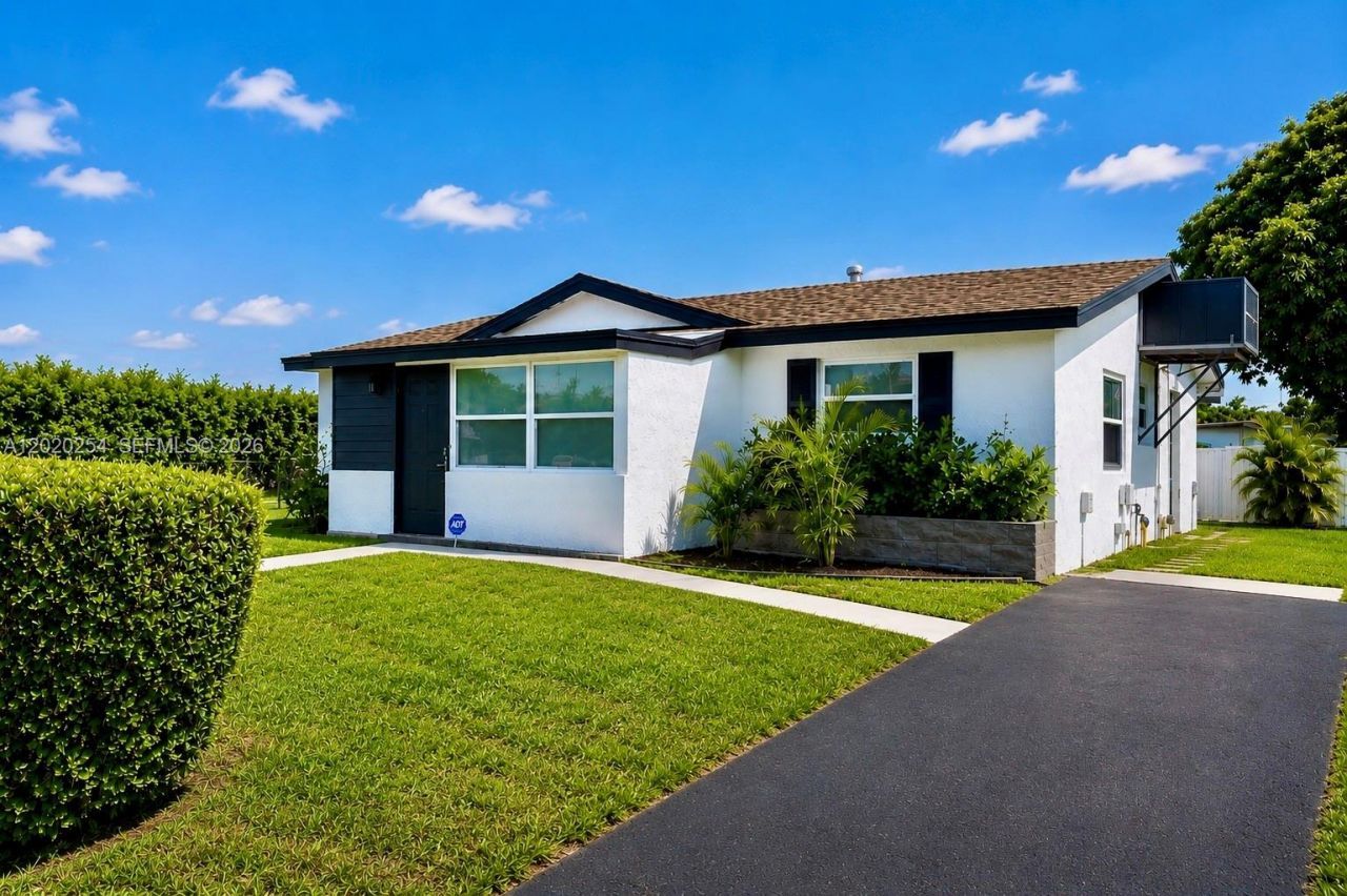 2614 NW 25th St, Fort Lauderdale, FL 33311 Photo