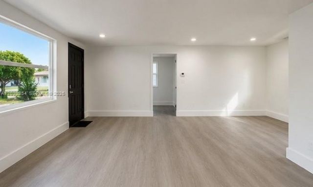 2614 NW 25th St, Fort Lauderdale, FL 33311 Photo