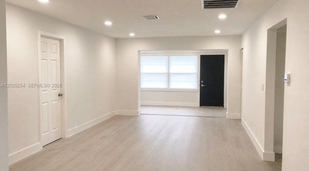 2614 NW 25th St, Fort Lauderdale, FL 33311 Photo