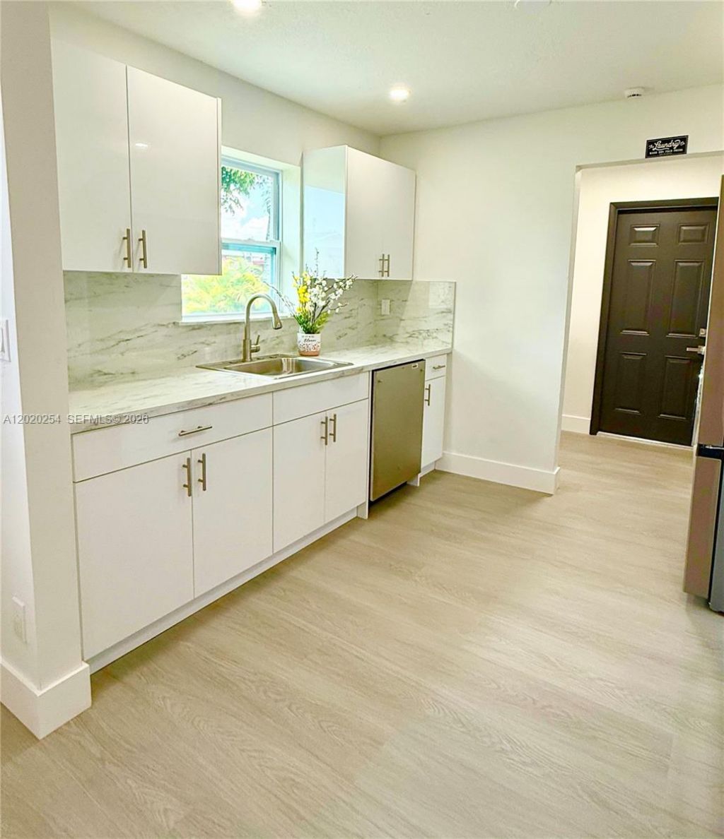 2614 NW 25th St , Fort Lauderdale, FL 33311 Photo