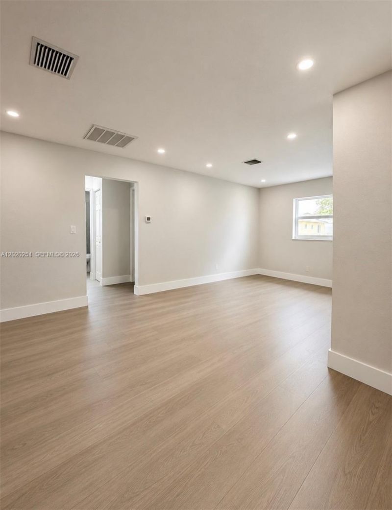 2614 NW 25th St, Fort Lauderdale, FL 33311 Photo