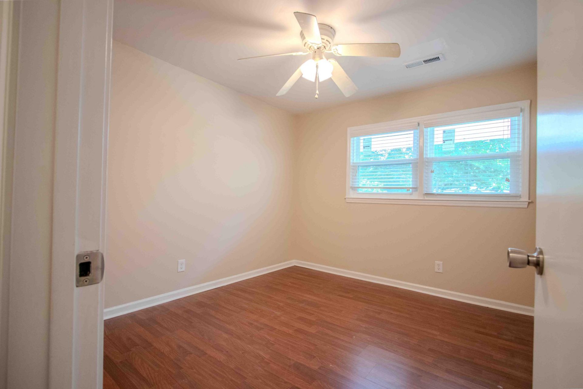 122 Hope Drive Photo 19