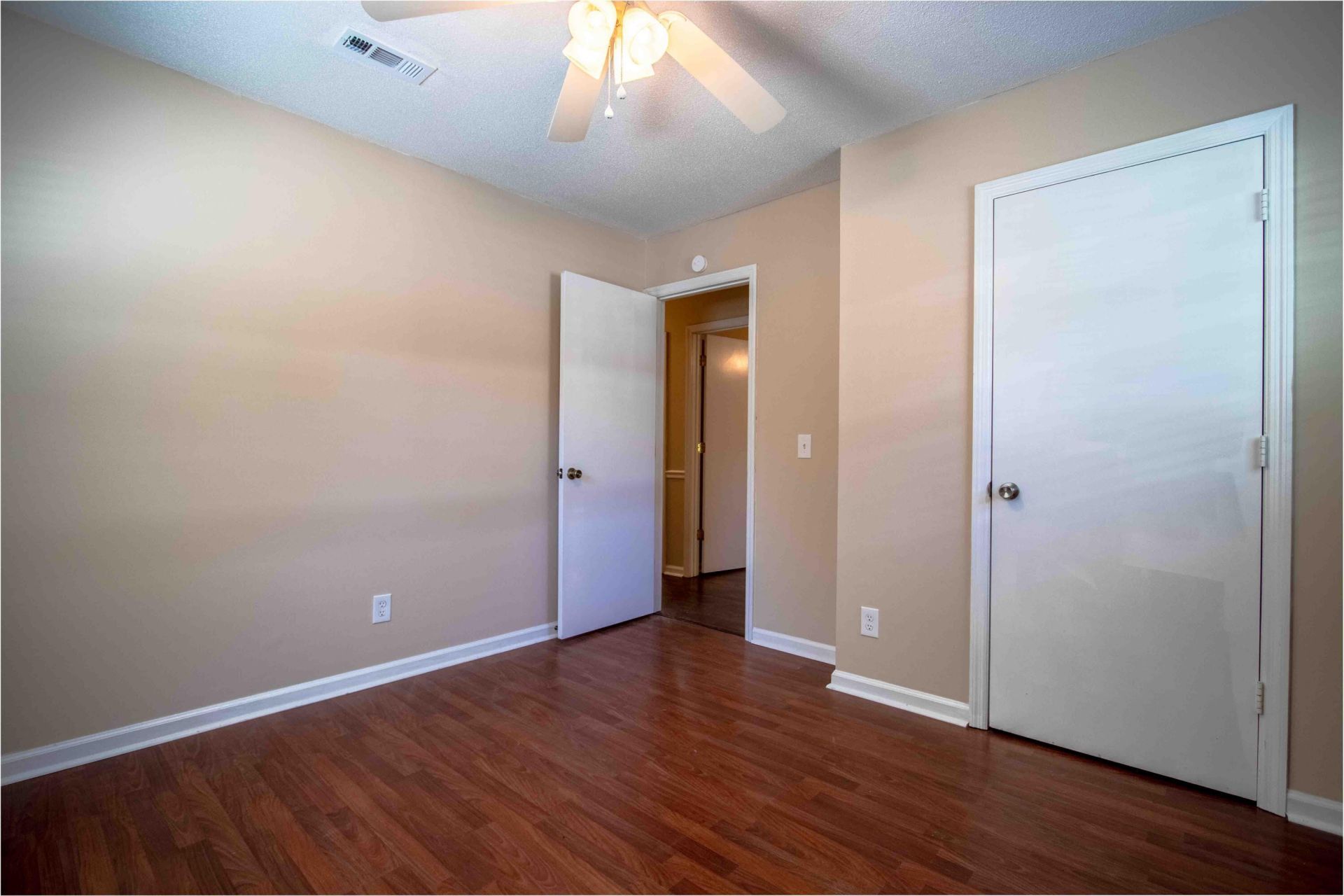 122 Hope Drive Photo 22