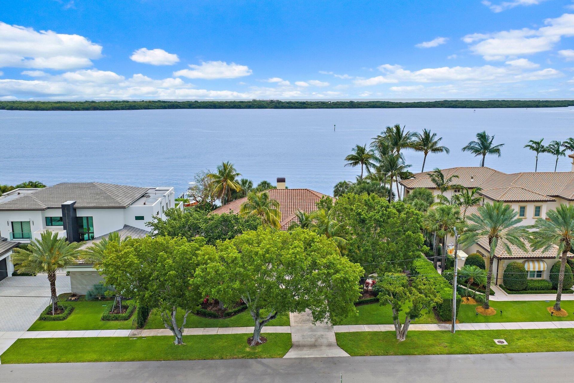 806 Lakeside Drive, North Palm Beach, FL 33408 Photo