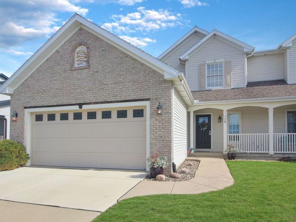 728 Kristin Drive, Normal, IL 61761