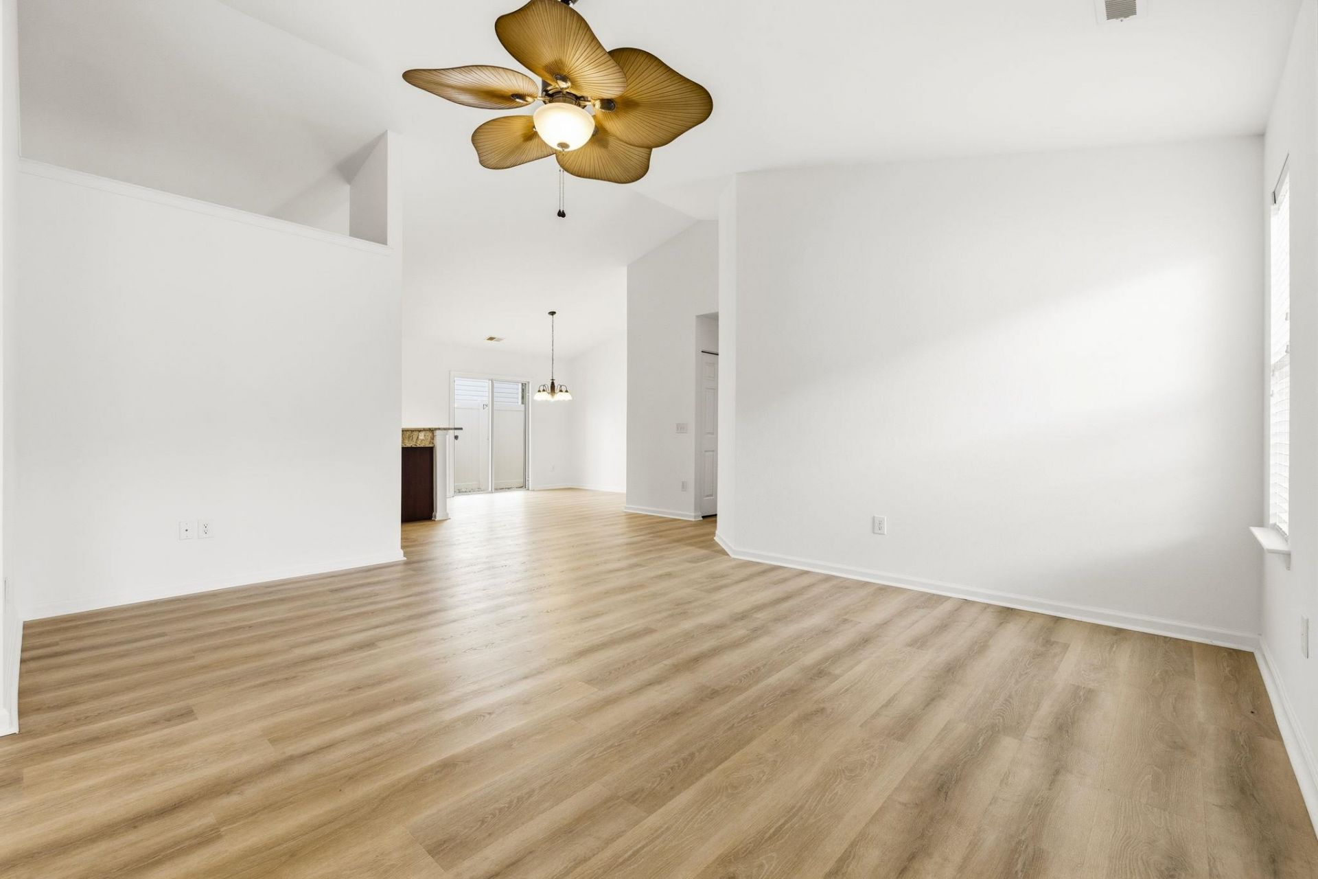 3046 Hollybrooke Dr. Photo 10