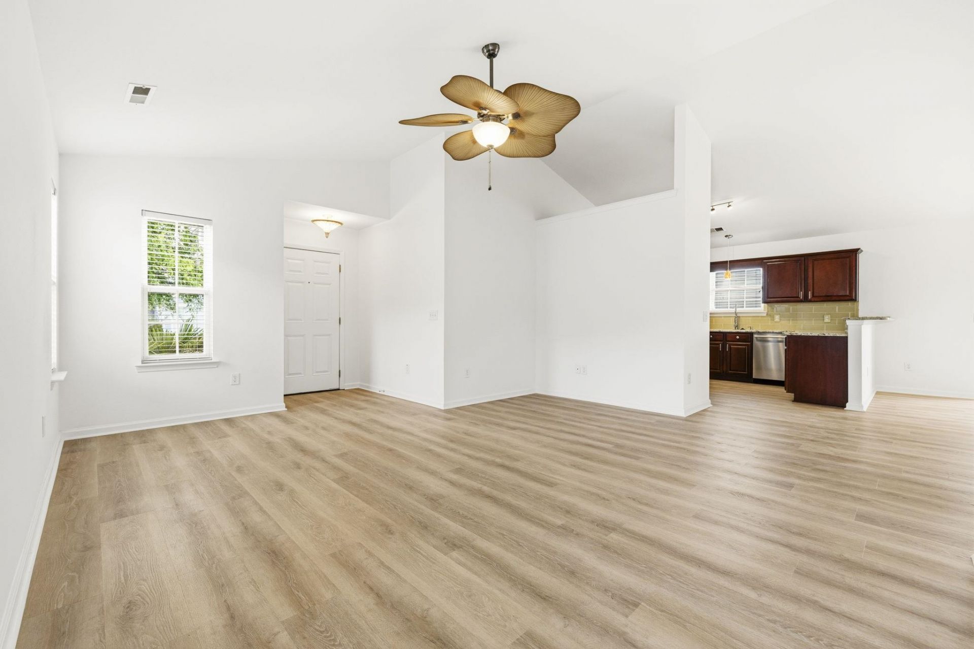 3046 Hollybrooke Dr. Photo 13