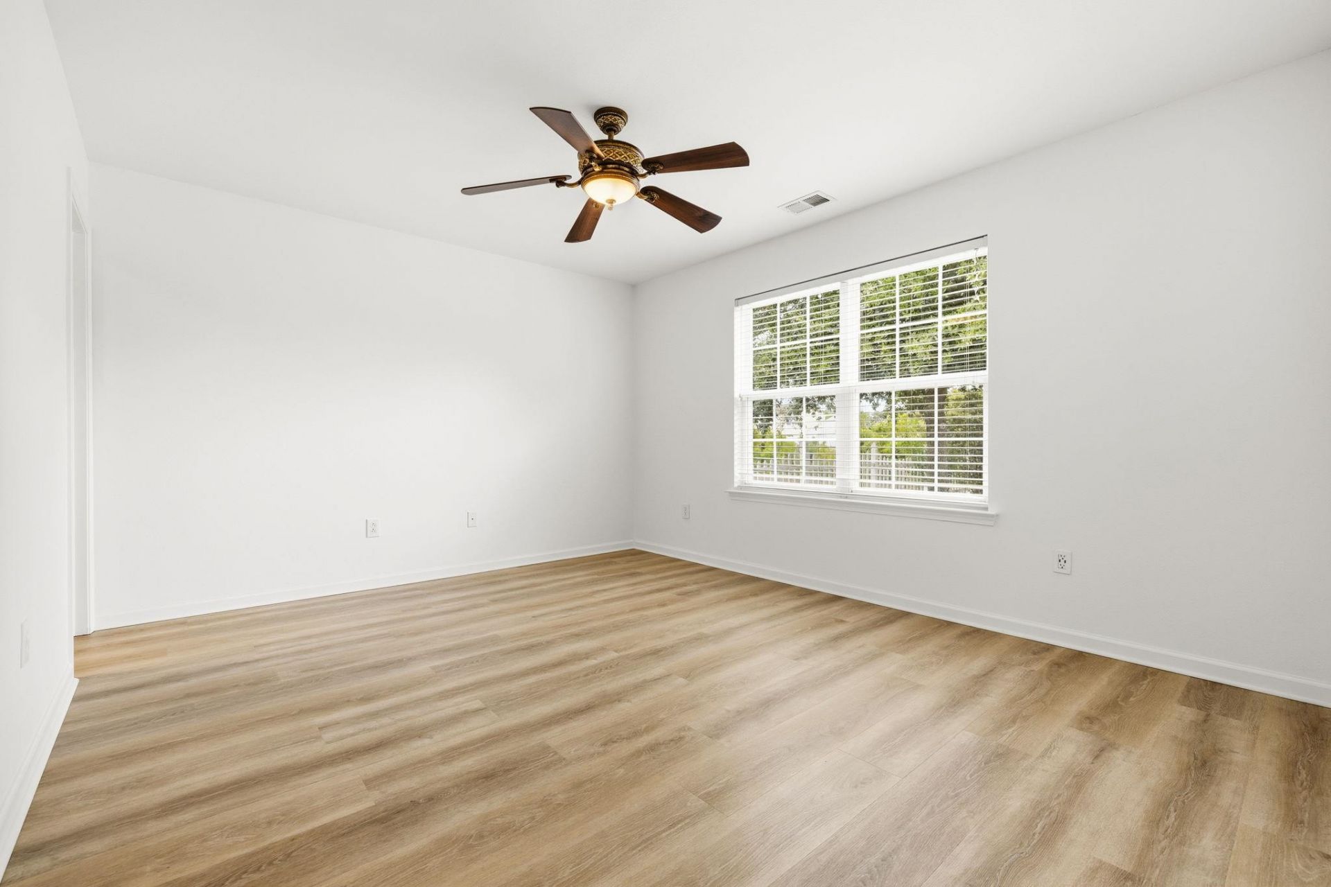 3046 Hollybrooke Dr. Photo 14