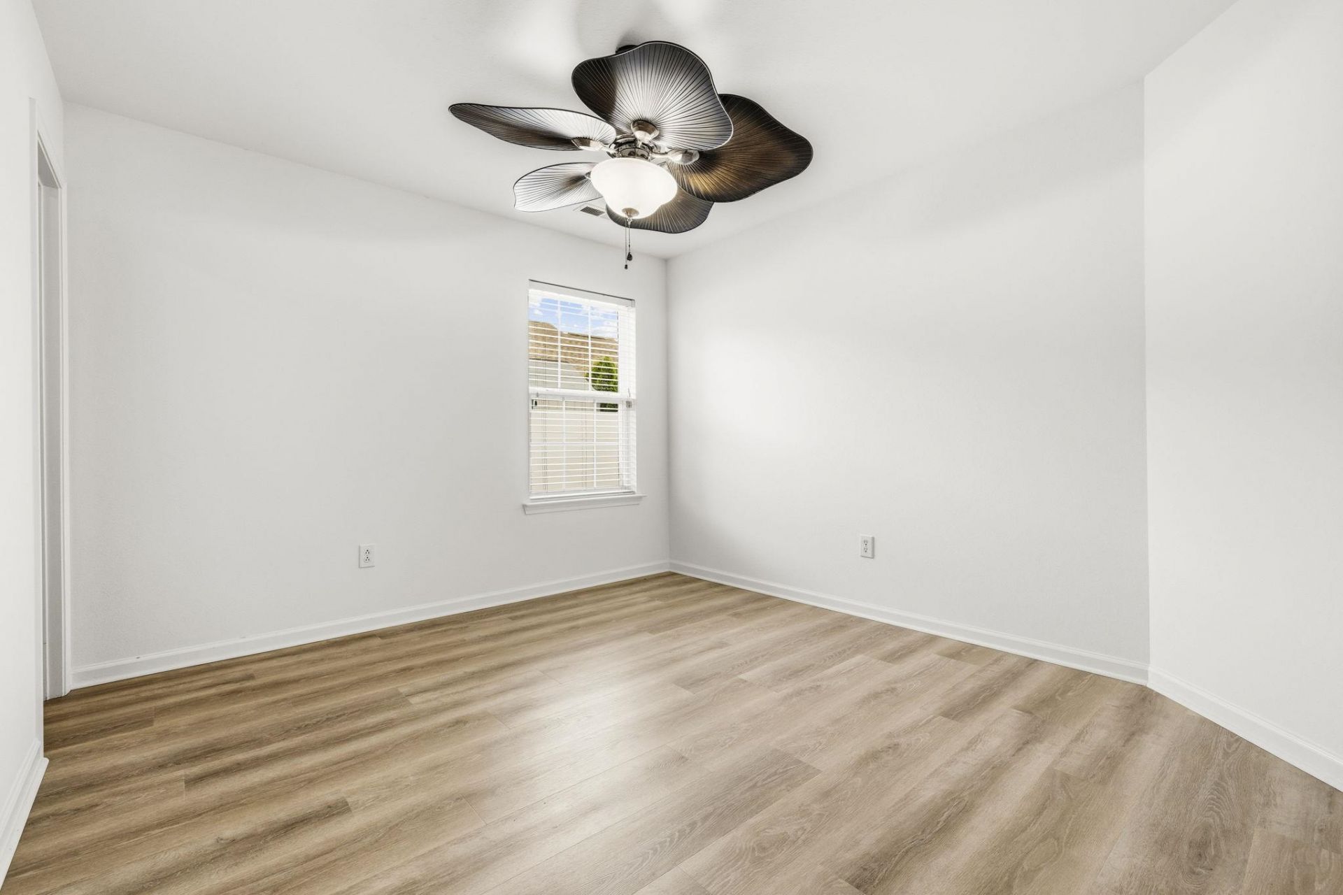 3046 Hollybrooke Dr. Photo 19