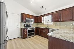 3046 Hollybrooke Dr. photo 4