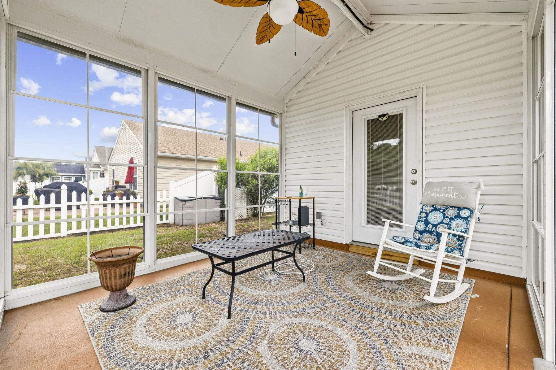 3046 Hollybrooke Dr. Photo 23