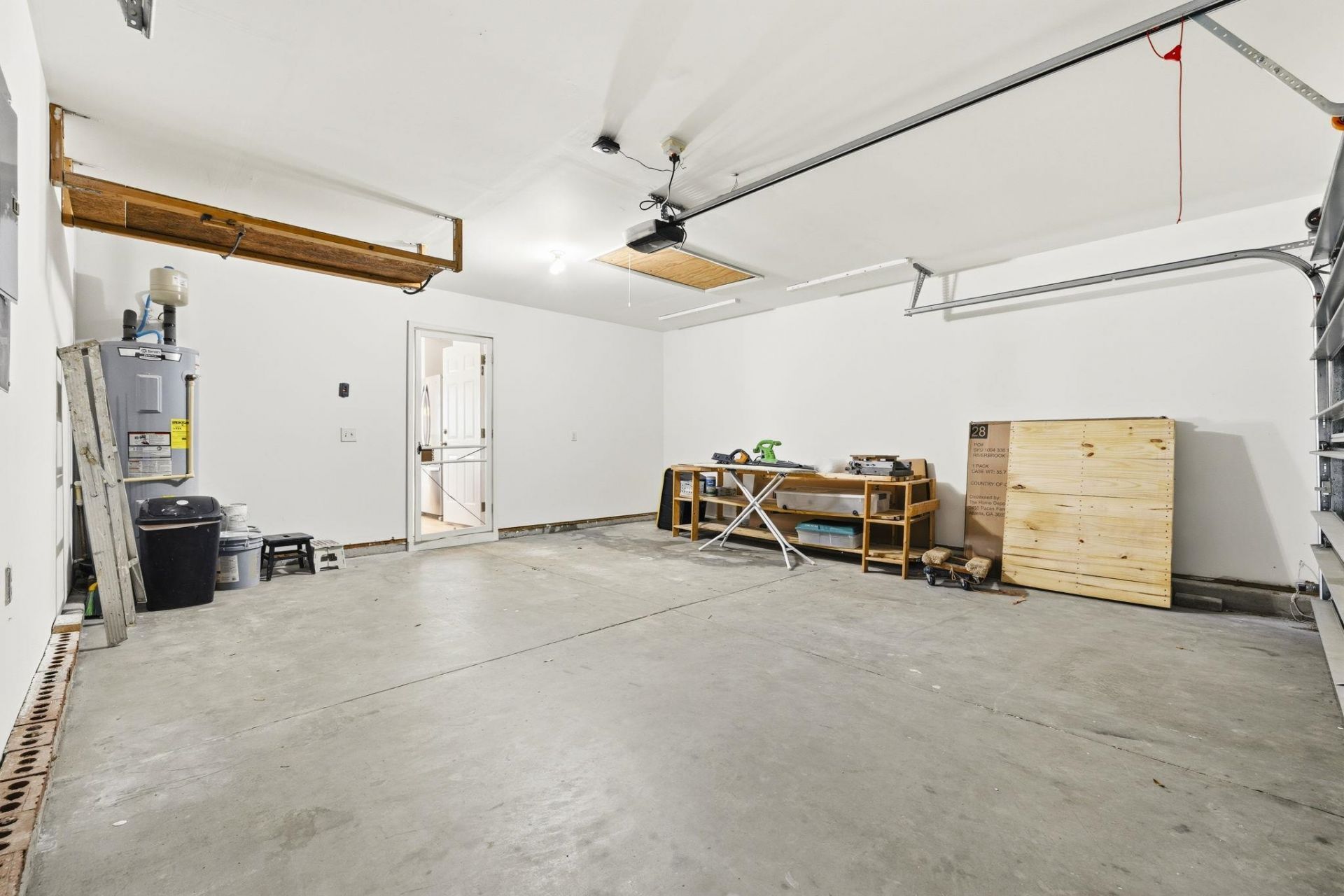 3046 Hollybrooke Dr. Photo 32