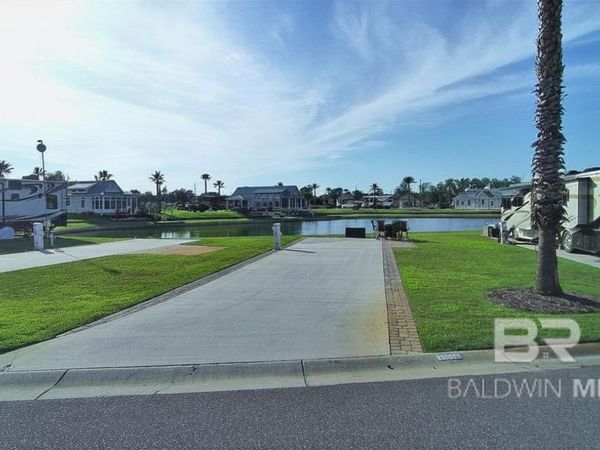 11868 Gateway Drive, Elberta, AL 36530