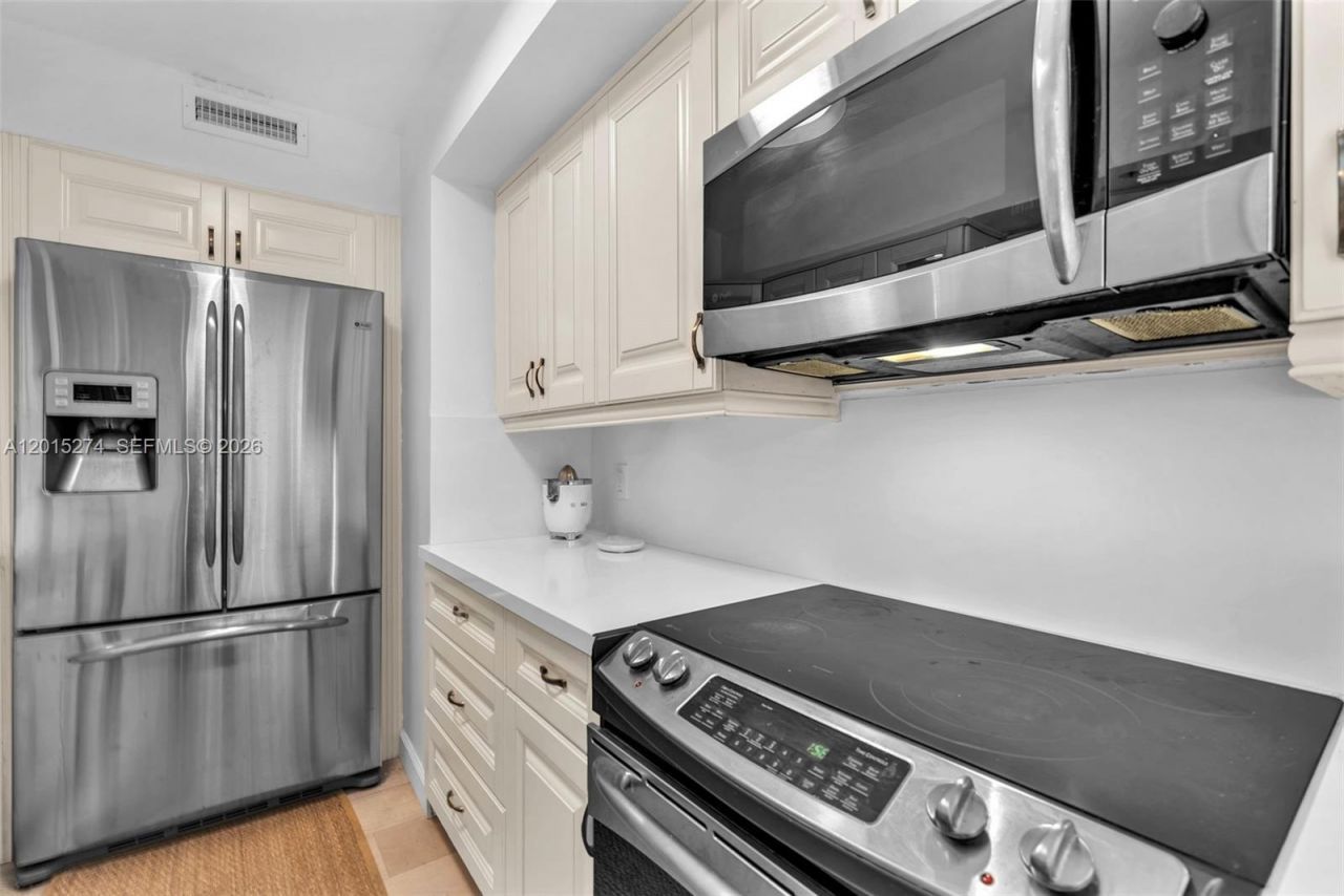 9101 E Bay Harbor Dr , Unit 101, Bay Harbor Islands, FL 33154 Photo
