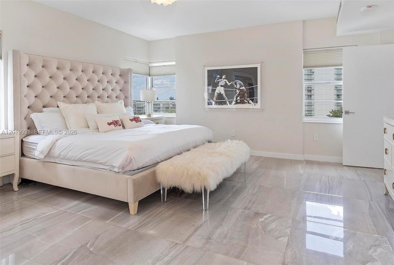 16 Island Ave , Unit 7C, Miami Beach, FL 33139 Photo