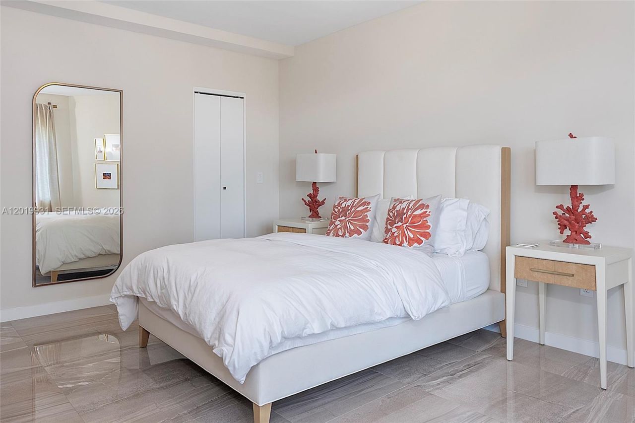16 Island Ave , Unit 7C, Miami Beach, FL 33139 Photo