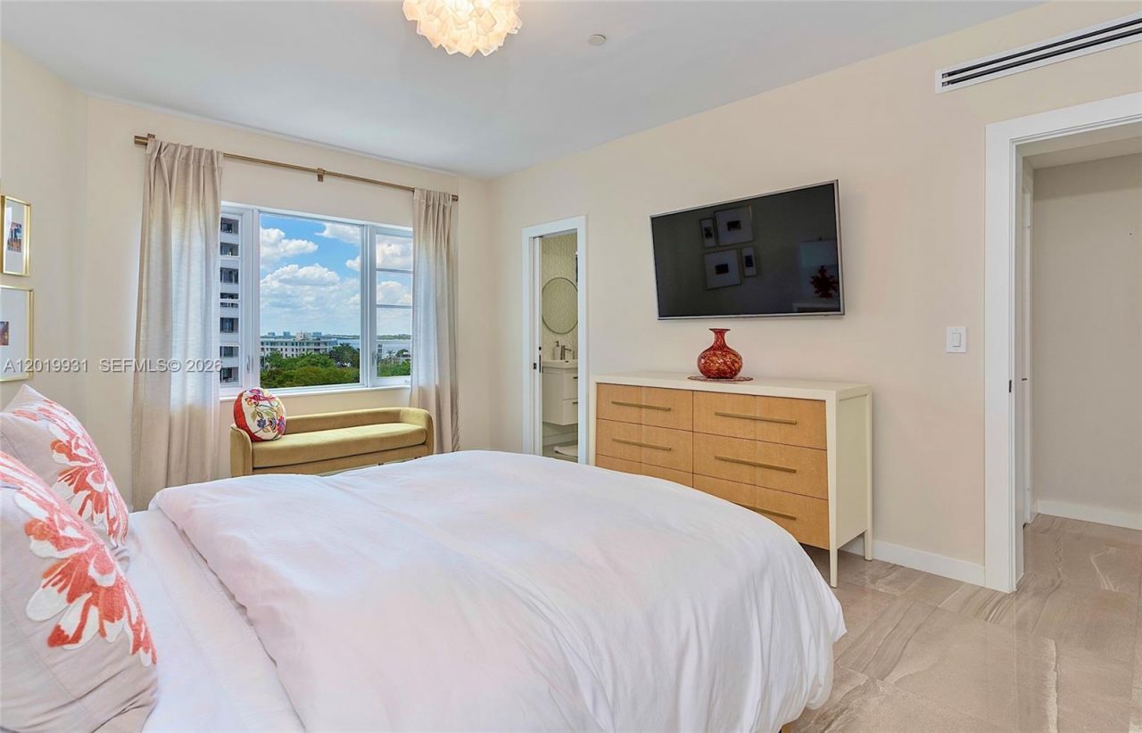 16 Island Ave , Unit 7C, Miami Beach, FL 33139 Photo