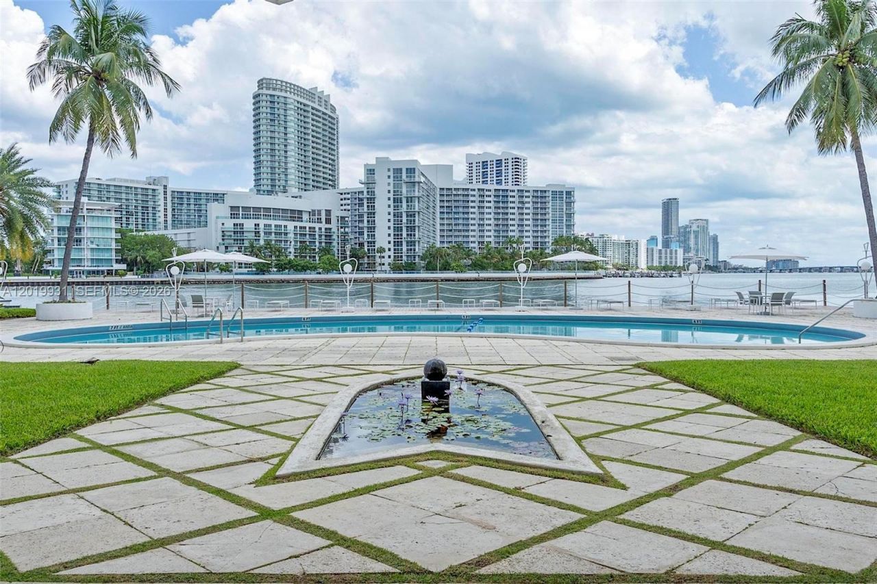 16 Island Ave , Unit 7C, Miami Beach, FL 33139 Photo