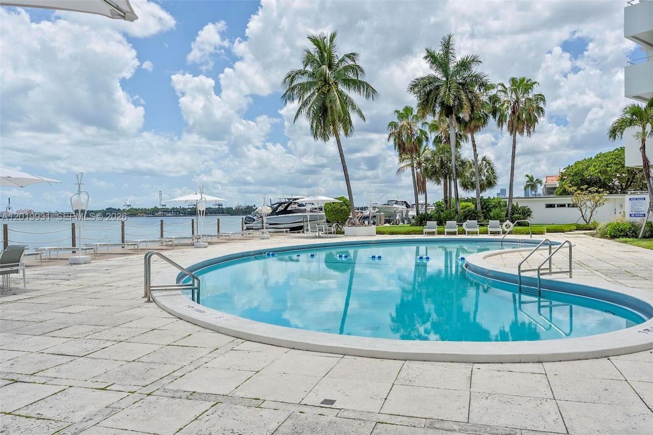 16 Island Ave , Unit 7C, Miami Beach, FL 33139 Photo