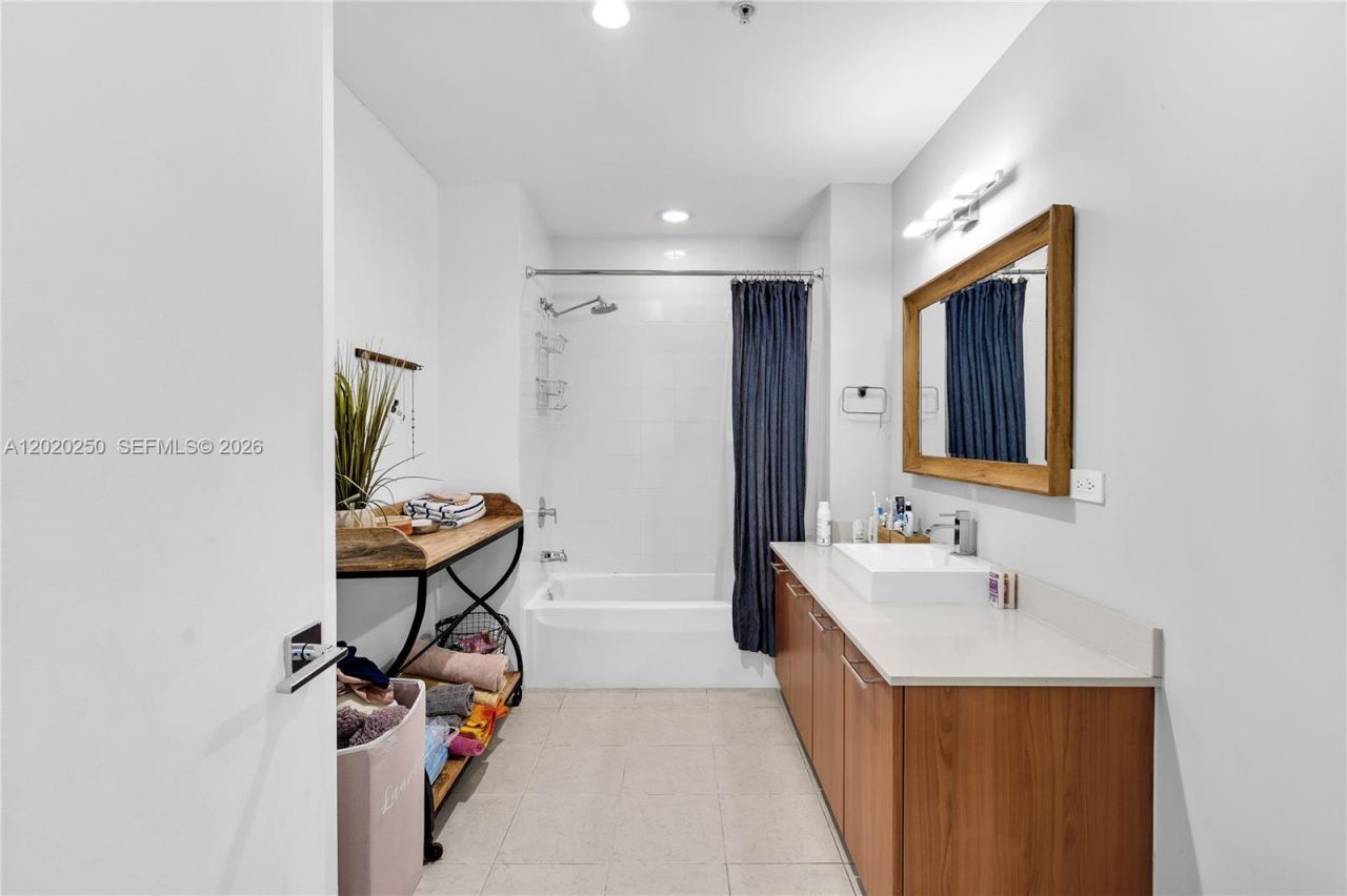 3301 NE 1st Ave , Unit M0513, Miami, FL 33137 Photo