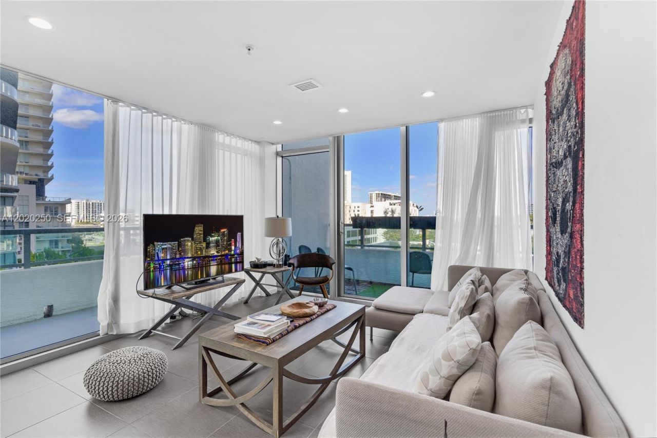 3301 NE 1st Ave , Unit M0513, Miami, FL 33137 Photo