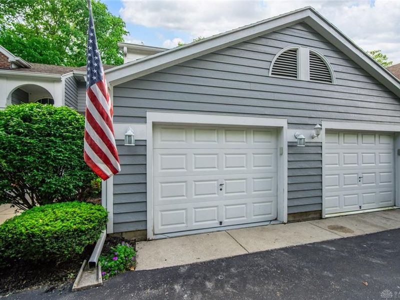 298 Elmwood Drive, Springboro, OH 45066 Photo 3