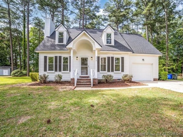 8218 Dunholme Drive, Fayetteville, NC 28304
