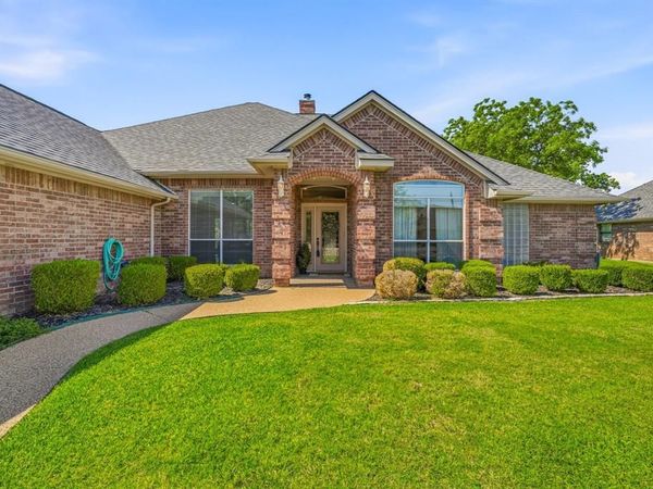 5900 Nutcracker Drive, Granbury, TX 76049