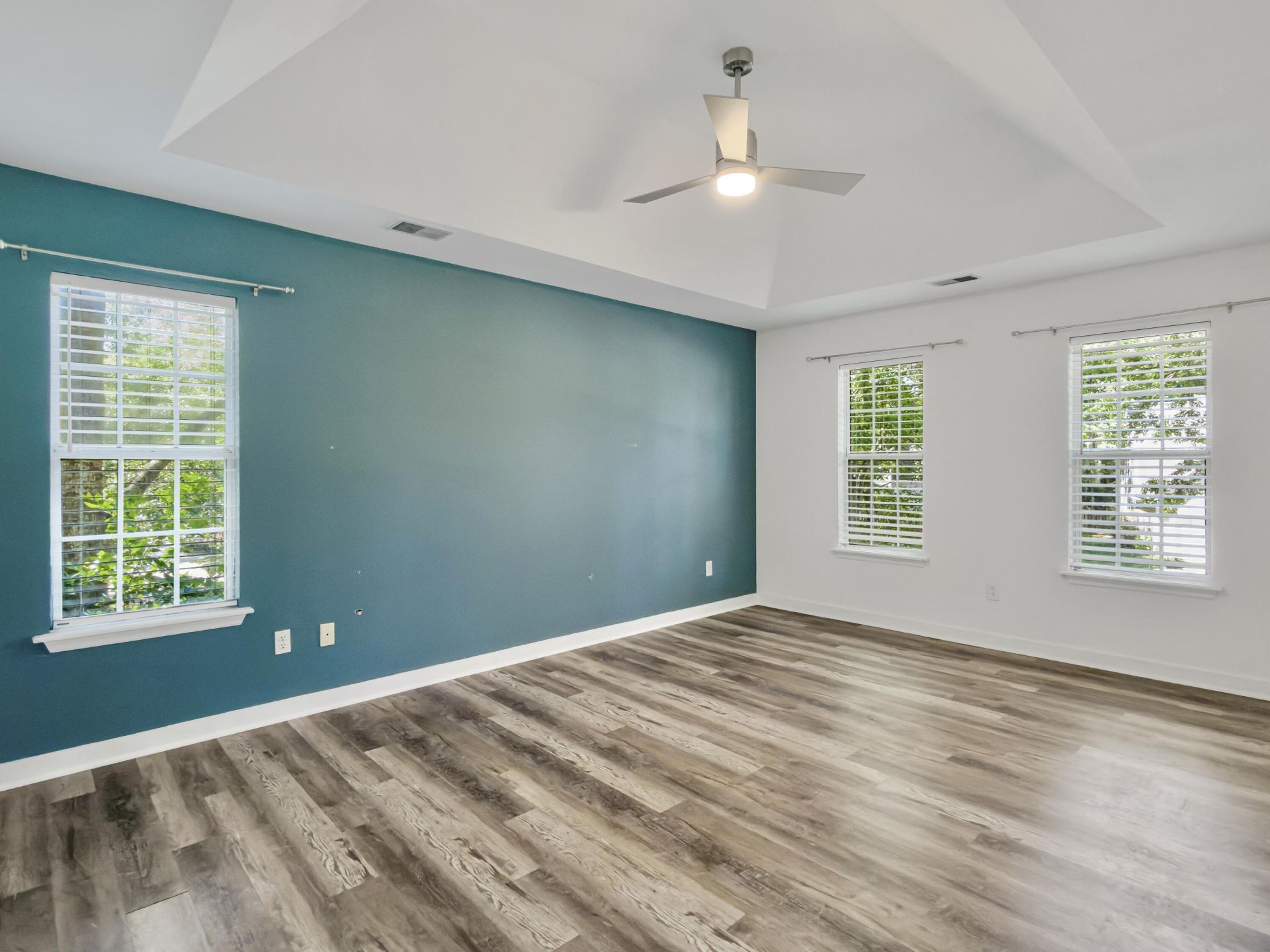 1247 Center Lake Drive Photo 17