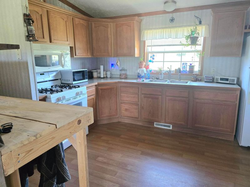5232 Bethany Ridge Road, Guysville, OH 45735 Photo 8