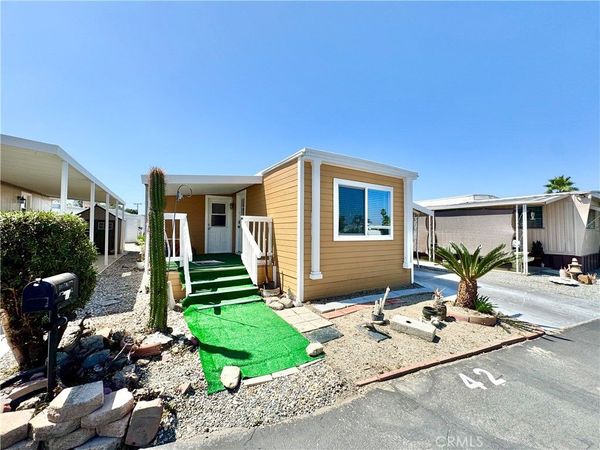 999 Santa Fe Ave, Unit 42, San Jacinto, CA 92583