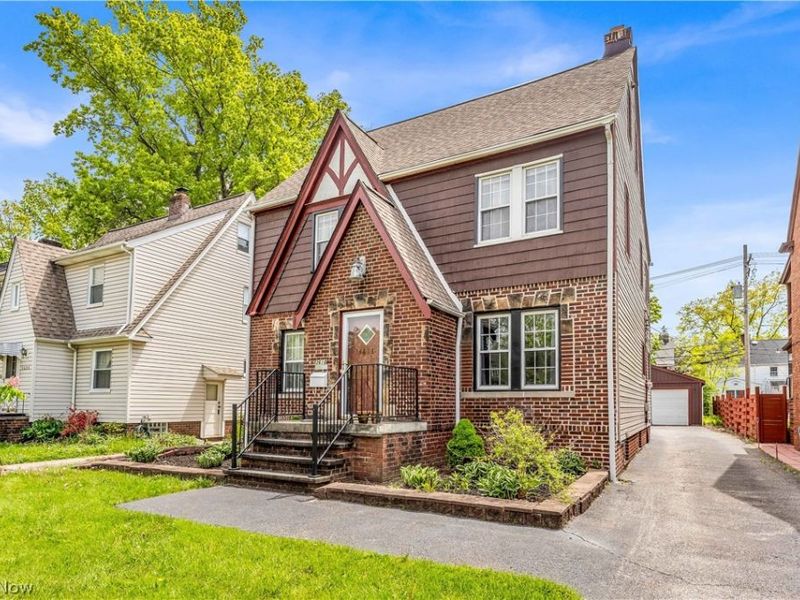 3618 Farland Road, University Heights, OH 44118 Photo 3