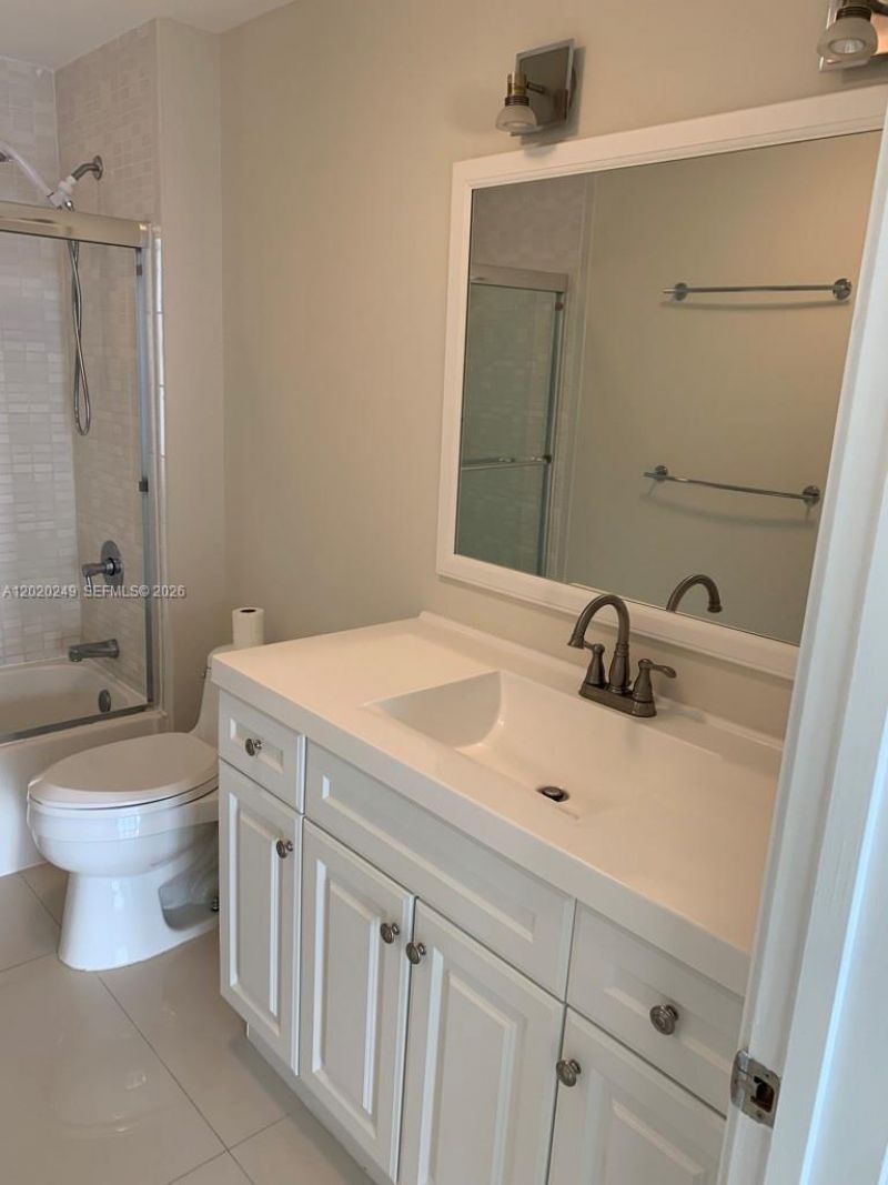 3470 E Coast Ave , Unit H1712, Miami, FL 33137 Photo