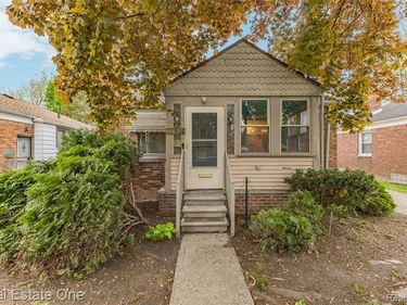 12908 Grayfield Street, Detroit, MI 48223