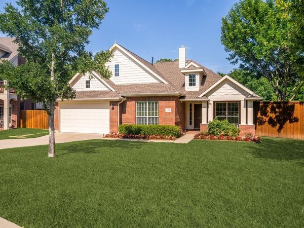 1316 Valley Stream Drive , Wylie, TX 75098