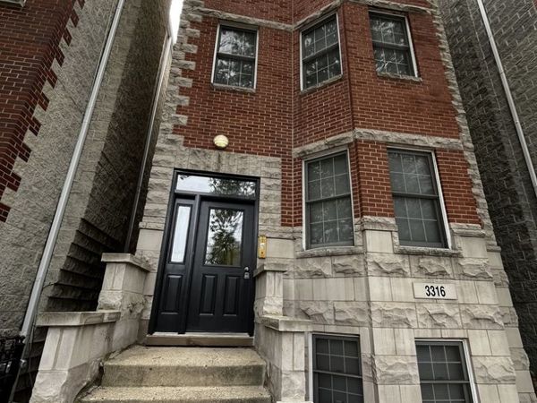 3316 N Damen Avenue, Unit 2, Chicago, IL 60618