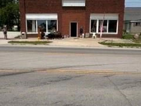 1111 E 9th Street, Trenton, MO 64683