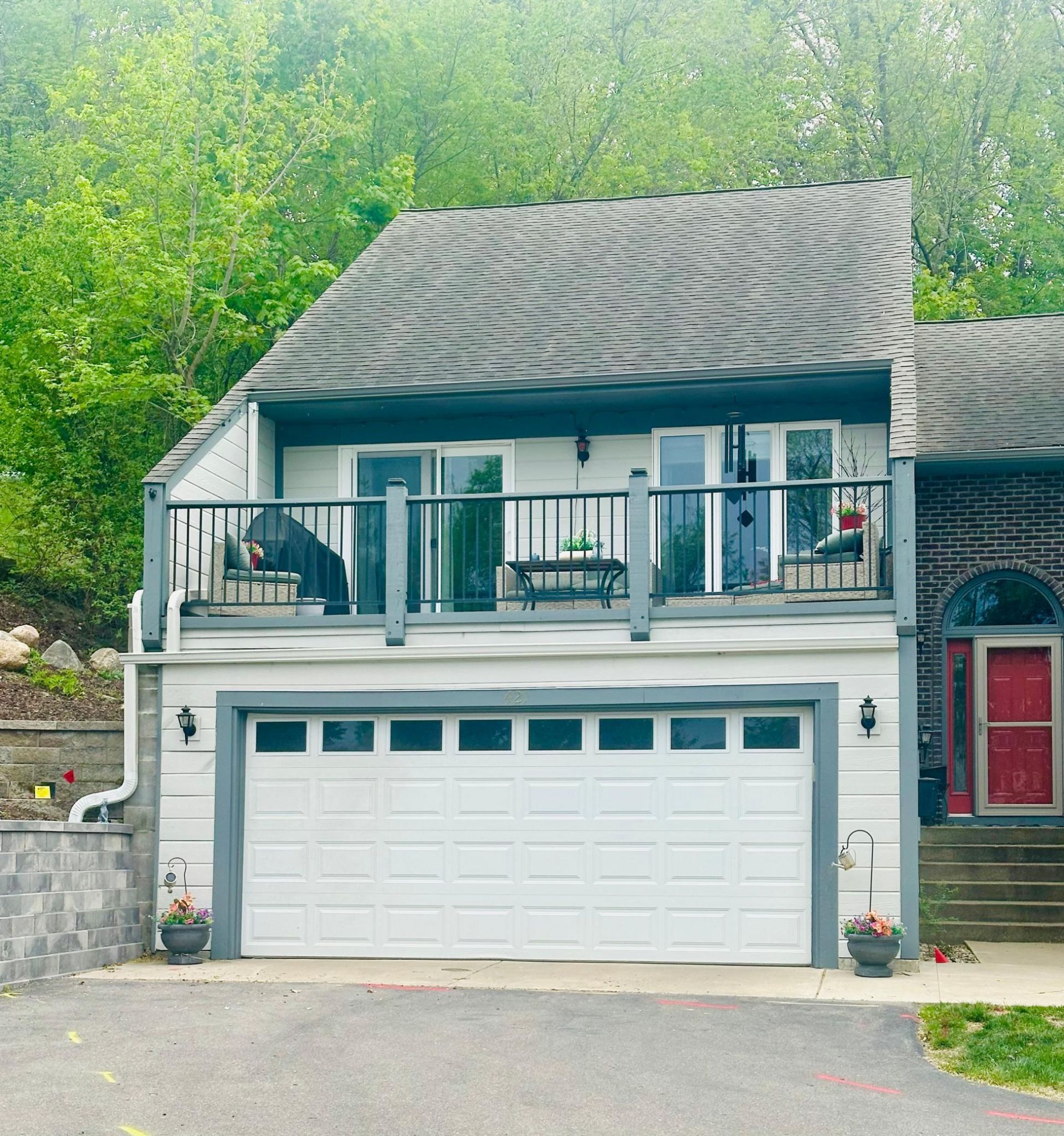 421 E Lake Street , Waconia, MN 55387