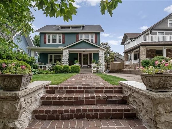 131 W 61st Terrace, Kansas City, MO 64113