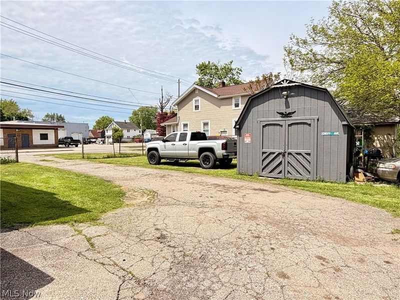 3345 Elyria Avenue, Lorain, OH 44055 Photo 15