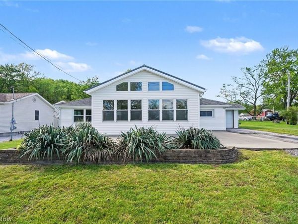 1446 Jersey Street , Lake Milton, OH 44429