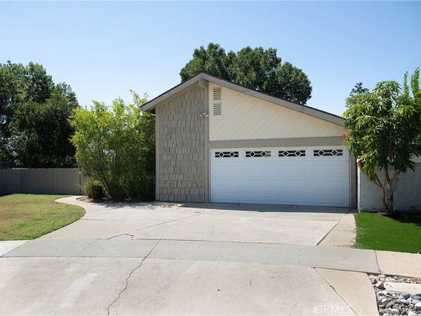 1589 Camelot, Corona, CA 92882